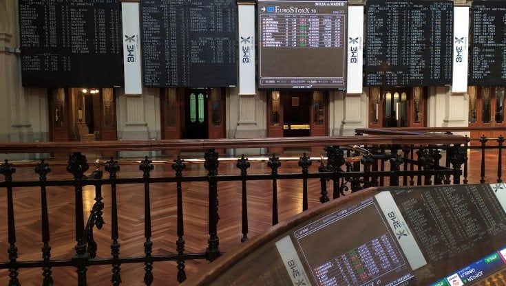 Le Borse di oggi, 3 giugno. Listini Ue contrastati. Lavoro, i sussidi Usa in calo: miglior dato da inizio pandemia