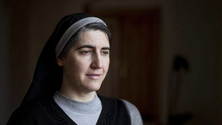 Catalogna, l’ultima battaglia di suor Teresa: “Torno in clausura”