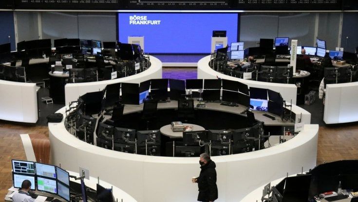 Borse europee caute, i mercati sperano nei nuovi stimoli Usa
