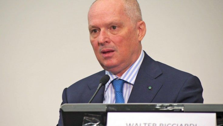 Virologi in politica, Bassetti apre e Ricciardi 'sale' nel partito di Calenda: "Speranza? Troppo di sinistra per me"