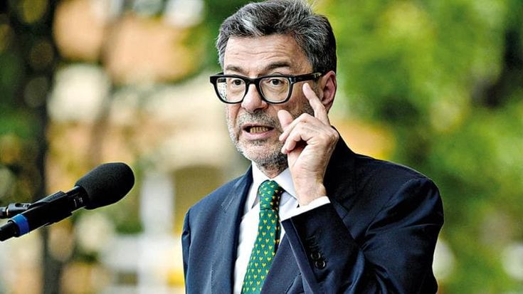 Risiko bancario, Giorgetti: “Nessuna regia in Mps. Mediobanca scelta dei manager”