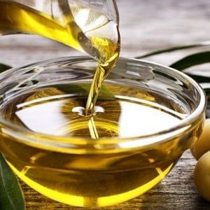 Frode sull'olio extravergine tra Puglia e Toscana, 2 arresti e 10 indagati
