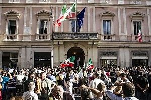 Nel Pdl &egrave; corsa verso Forza Italiai fedelissimi abbandonano Alemanno
