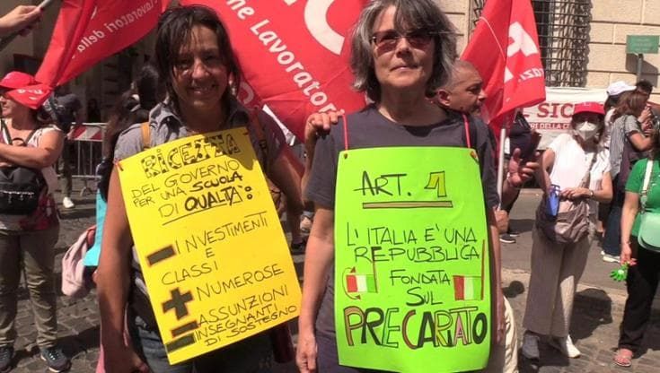 Scuola, sindacati in piazza: "11mila tagli al personale e 250mila docenti precari, è uno scandalo"
