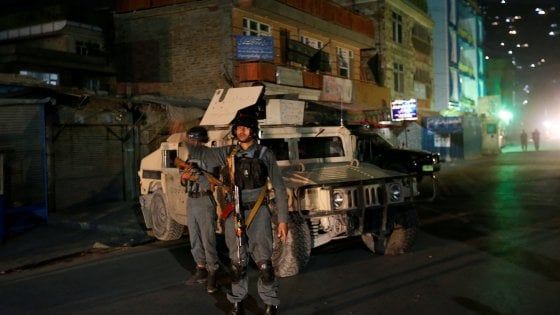Kabul, attacco a una moschea sciita: 14 morti e più di trenta feriti