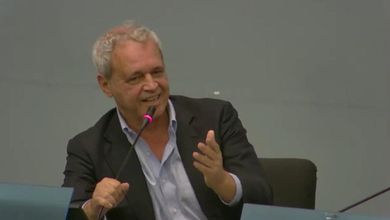Enrico Mentana annuncia l'addio al TgLa7: "Il 23 dicembre saluto"