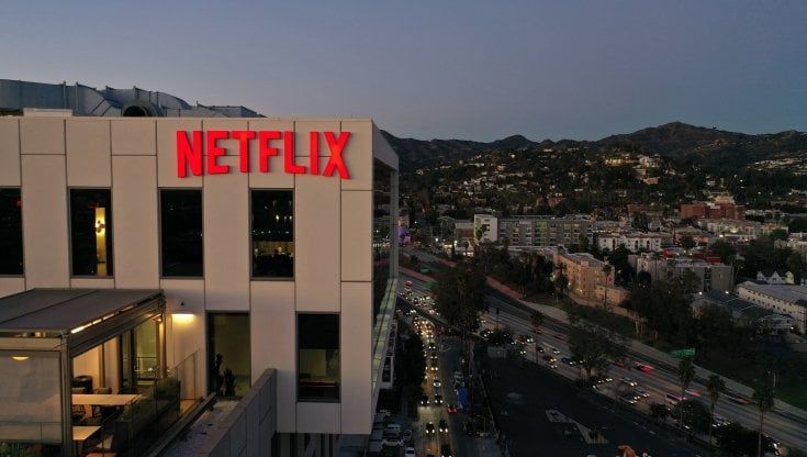 Netflix, avvio d'anno al ralenti per i nuovi abbonati. E Wall Street la bastona
