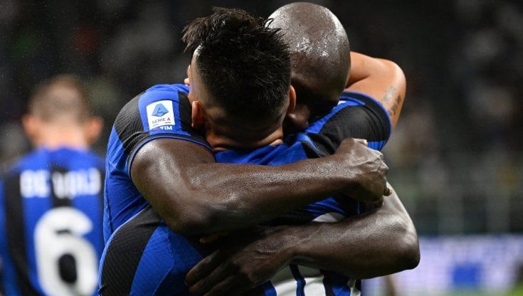 Inter, nella mano di Inzaghi una doppia coppia di attaccanti. "Vogliamo fare cento gol"