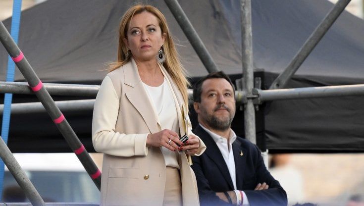 Meloni, Salvini e Tajani ad Ancona: destra alla conquista della città simbolo delle Amministrative. Il Pd: "Sarà un boomerang"