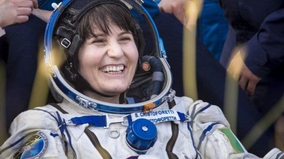 Astrosamantha: "Sono pronta a volare di nuovo. Chissà, verso la Luna"