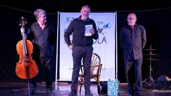 Franco Arminio inaugura il Festival della Parola: “La poesia è un tentativo di riparazione e cura”