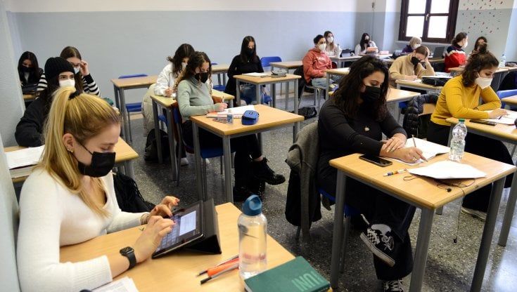 “La scuola verso il via, ma mancano segretari, tecnici e custodi”