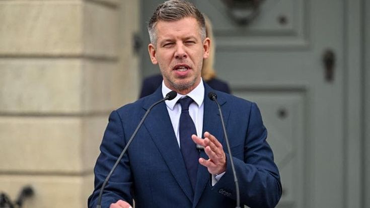 Ungheria, no del presidente alle dimissioni: Magyar minaccia di modificare la Costituzione