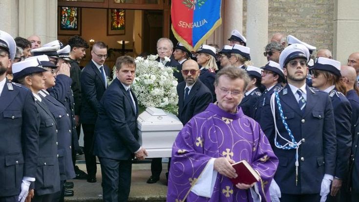 Leonardo, suicida a quindici anni: non ci fu istigazione, la Procura dei minori archivia il caso