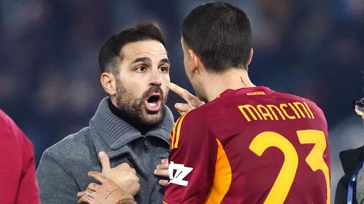 Serie A, gli squalificati: due giornate a Basic. Il Como resta senza allenatori