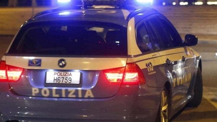 Bari, rapina coppia che tornava a casa dopo una festa: arrestato 30enne in via Crisanzio