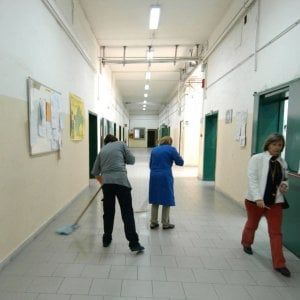 In Piemonte arrivano 582 bidelli in più. I sindacati: "Bene, ma non bastano"