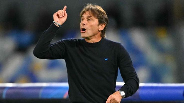 L’ultimo bivio di Conte, stravolgere il Napoli per dimenticare la crisi