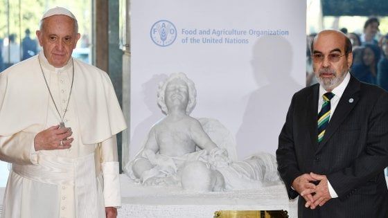 Papa Francesco alla Fao, contro la fame affrontare le guerre e il cambio clima