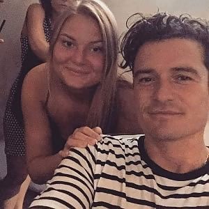 Orlando Bloom al 'Soul Kitchen' tra un brindisi e due chiacchiere con il barman