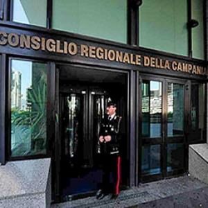 Regione Campania, salta l'insediamento del Consiglio