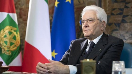 Mattarella: "Coronavirus pandemia terribile, basta agli egoismi nazionali"