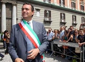 De Magistris e la Donati in Procura<br />per l'indagine sulle buche