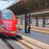 Una coppia di macchinisti ferrovieri