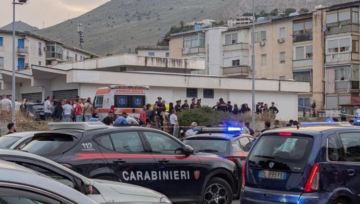 Il silenzio del rione Cep dopo il delitto. Com’è difficile trovare il coraggio di parlare
