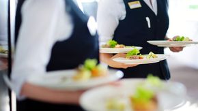 Una pizza a colazione con sopra un uovo in camicia: l’Italia all’estero è anche questo