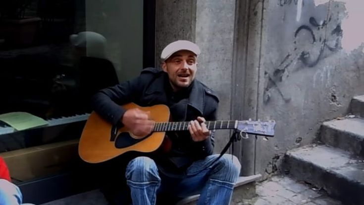 Vietri, folla ai funerali di Cristian Vollaro