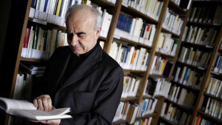Monsignor Paglia: “Non soffiare sulla rabbia. E ricordiamoci i 25 milioni di nostri emigrati”