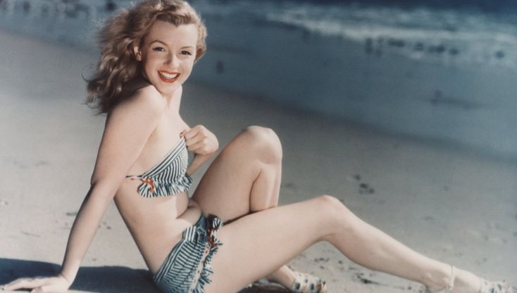 Acqua e sale: i beauty look in spiaggia delle dive di ieri e di oggi