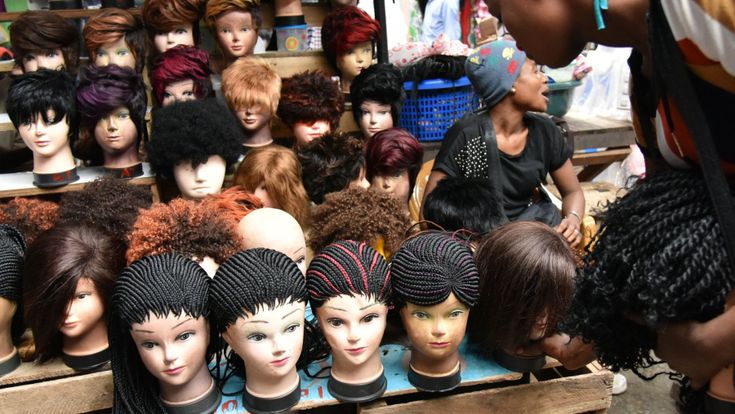 La moda di extension e parrucca fa girare la testa alla Nigeria