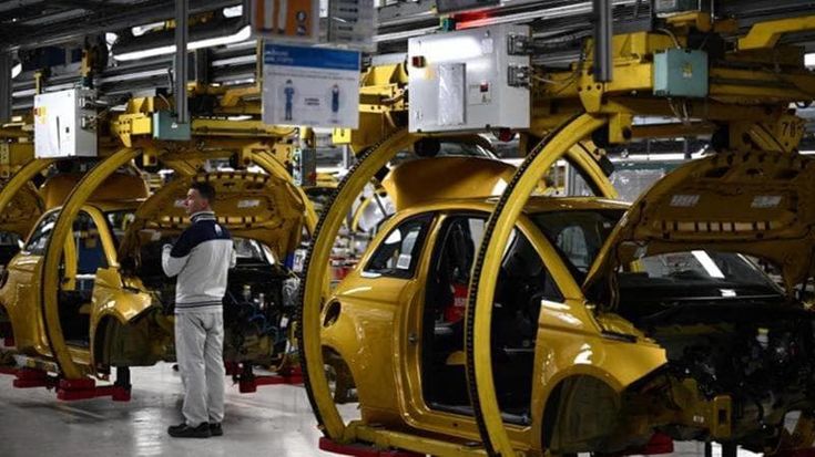Auto, il fondo incentivi scende a 1,3 miliardi