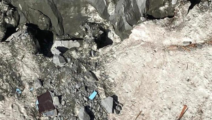 Monte Bianco, frana travolge e distrugge bivacco: nessuna persona coinvolta