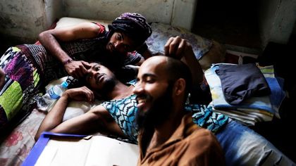 Brasile, in fuga dall'odio: viaggio nella palazzina occupata da gay, lesbiche e transessuali 