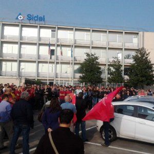 Sidel, c'è l'accordo a Parma: 46 esuberi