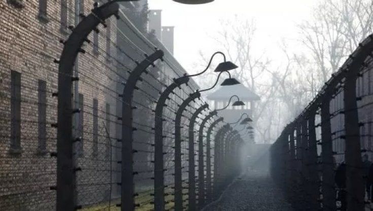 Polonia, processo alla Storia e alla memoria della Shoah