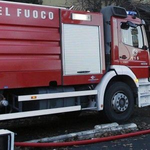 Esplode fabbrica di fuochi d'artificio nel Vibonese: un disperso e un ferito