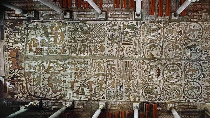 “Il mosaico della cattedrale di Otranto non è visibile”. Jacopo Fo attacca e il sindaco: “Falso”