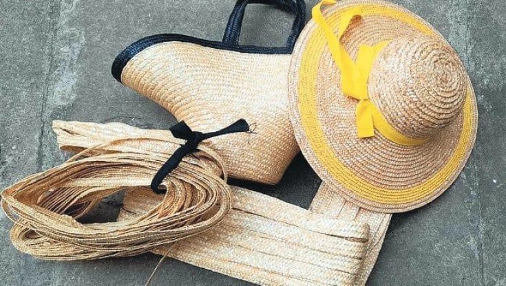 Cappelli e cestini di paglia stirata come 100 anni fa