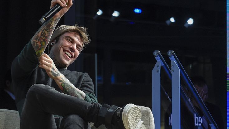Fedez: "Sto con i giovani che cambiano il mondo"