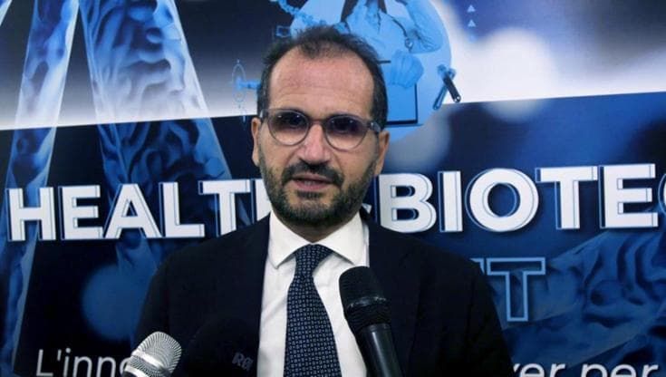 Health & BioTech Summit, ricerca clinica e innovazione: come accrescere la competitività dell'Italia