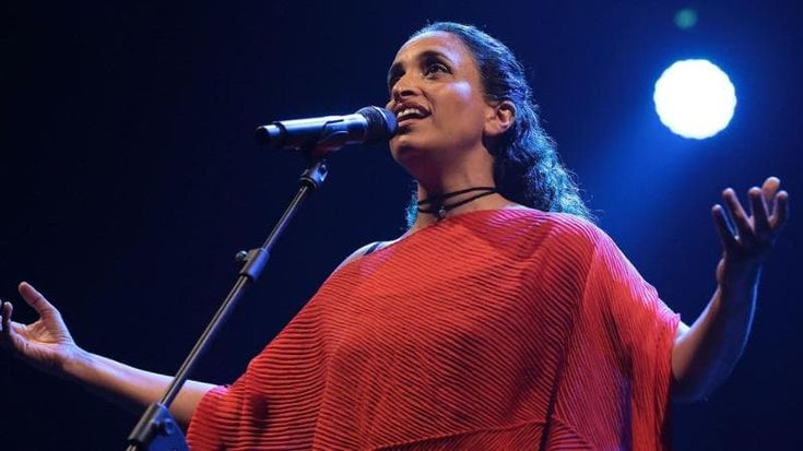 Noa, voce di pace: “Il bene comune prima di tutto”