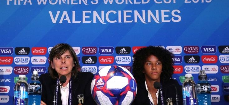 Mondiale femminile, Italia-Olanda; ct Bertolini: "Giocare alle 15 non ha senso"