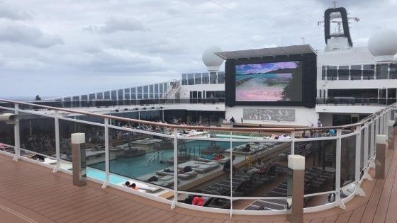Nave da crociera italiana nel mar dei Caraibi, una passeggera: "Rifiutati in due porti, siamo spaesati"
