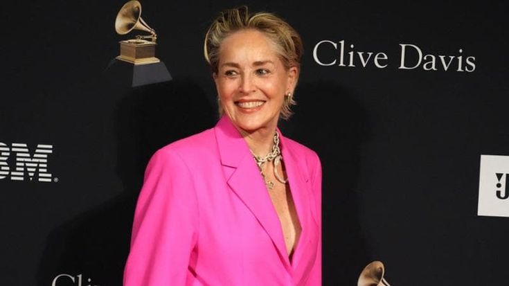 Sharon Stone: “Il produttore Robert Evans mi disse di fare sesso con il co-protagonista di un film”