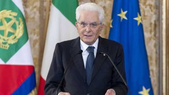 Mattarella: "Il Paese ha dato prova di energie morali e civili"