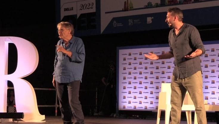 RepIdee 2022, Pennac e il Mediterraneo: "Non farò più il bagno in un mare trasformato in cimitero"